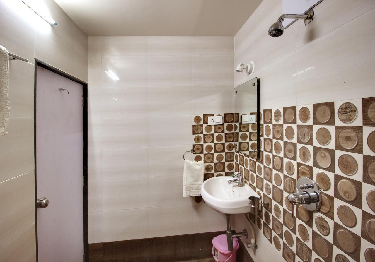 Daksh Hotel And Restaurant Talala Екстериор снимка