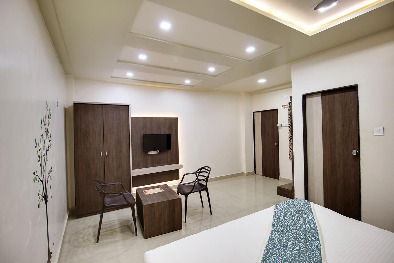 Daksh Hotel And Restaurant Talala Екстериор снимка